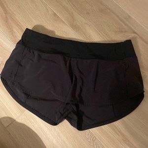 Lululemon speed up lined shorts 2.5”